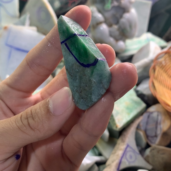 裸石翡翠2号取飘色花桶珠