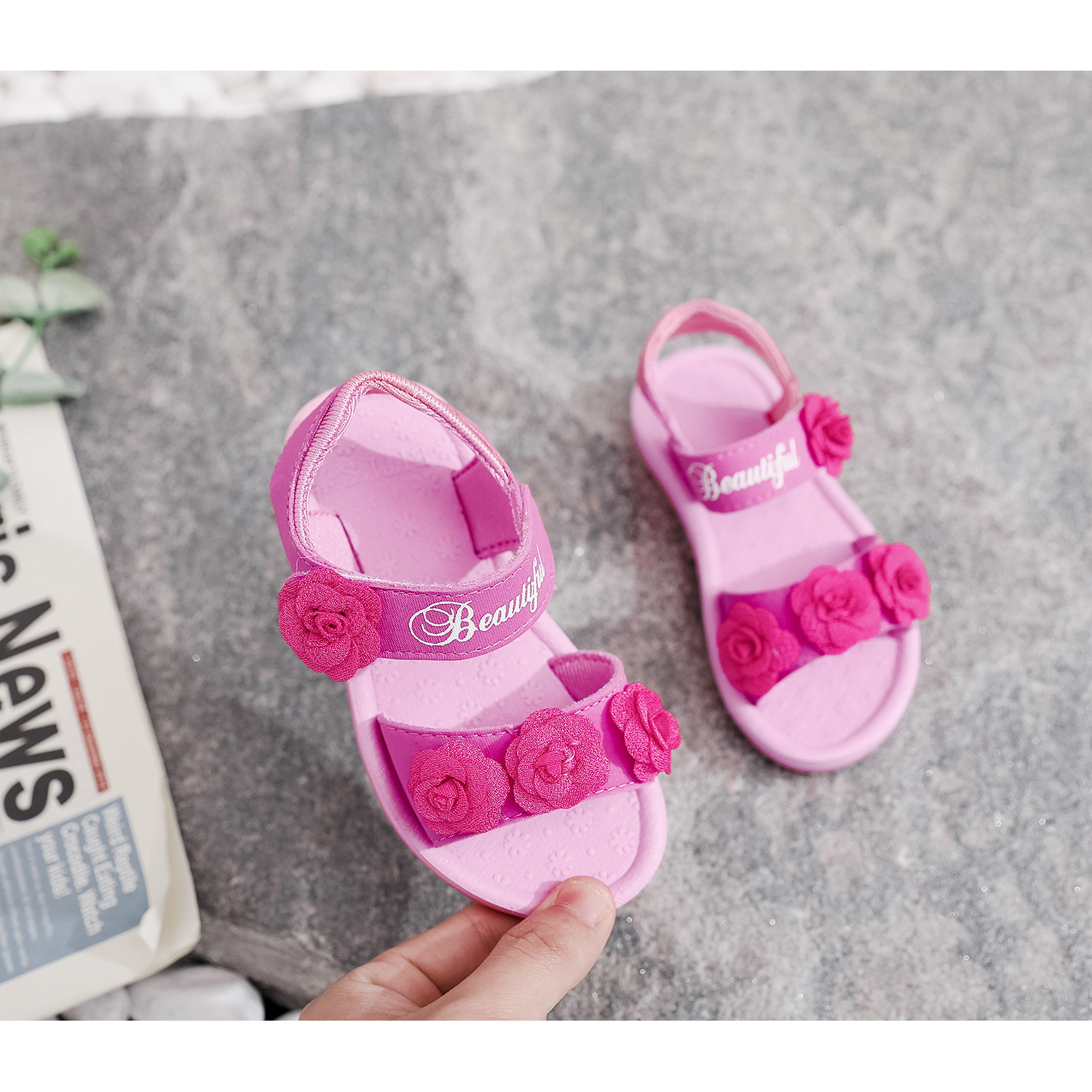 越南平仙露趾女夏季卡通风可爱风凉鞋小童防滑童鞋沙滩鞋