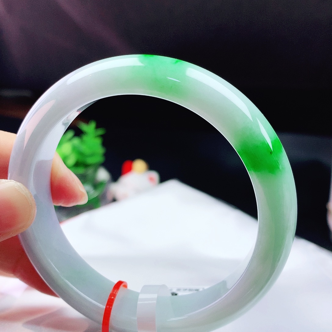 未镶嵌手镯翡翠60轮胎