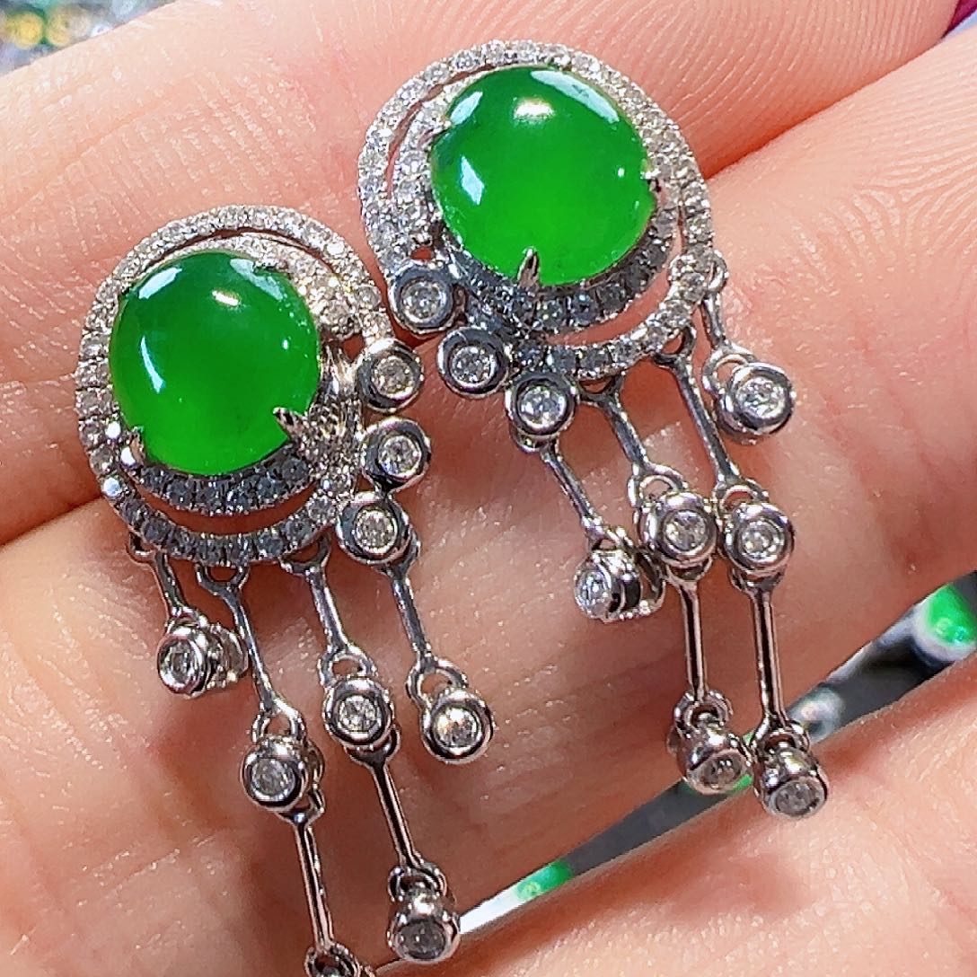 翡翠耳饰18K金镶嵌签收后24小时鉴赏期