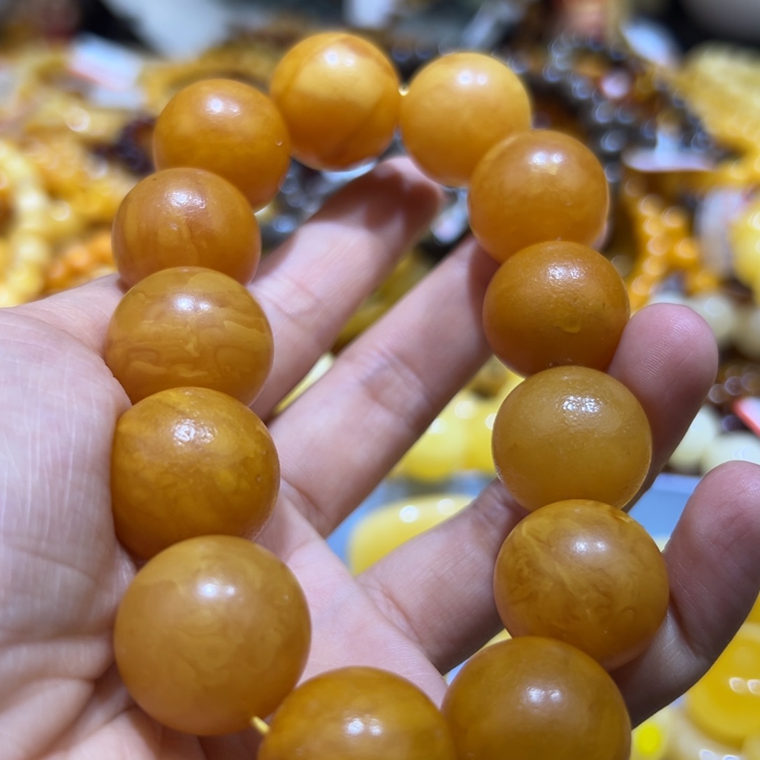 琥珀珠宝奇石未镶嵌