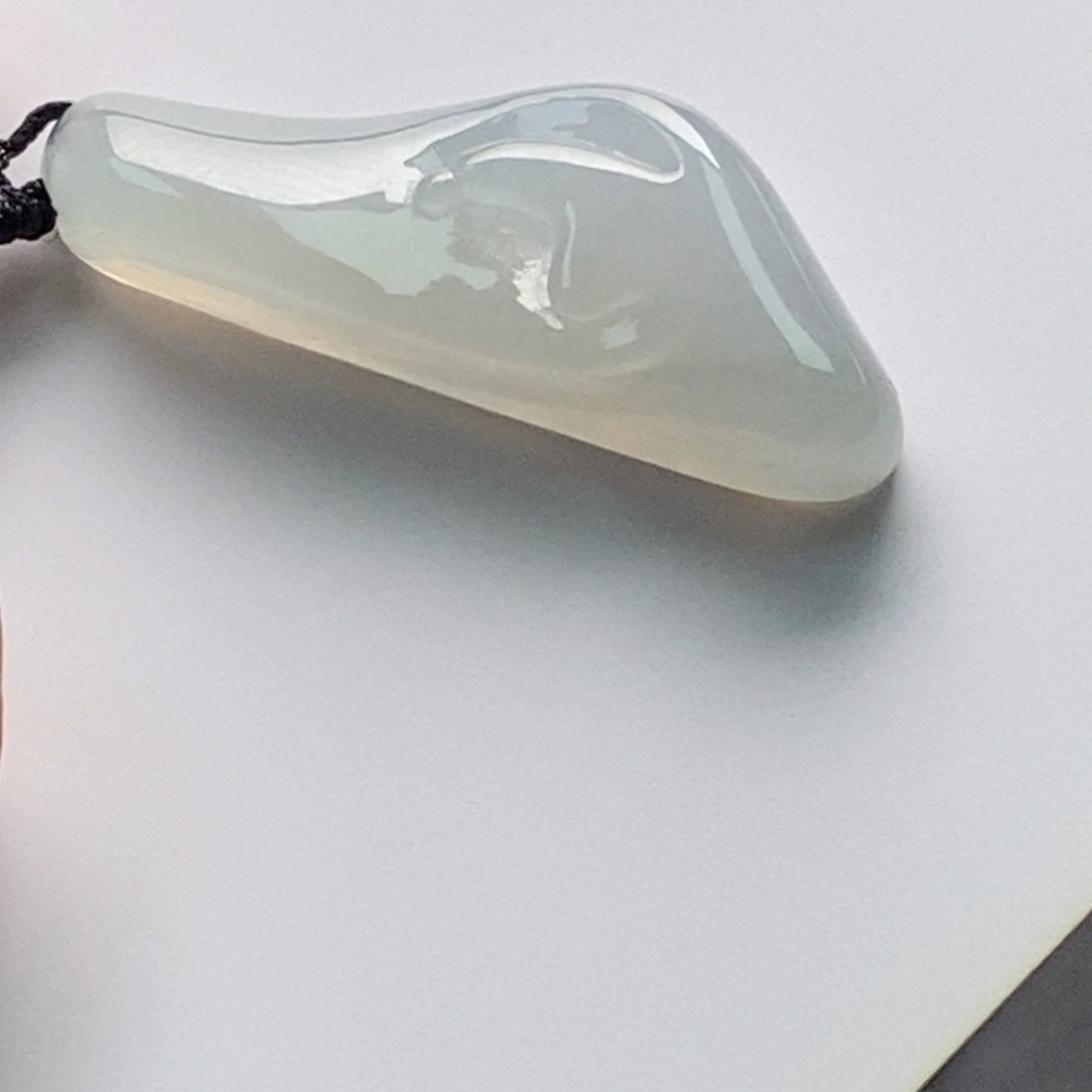 翡翠颈饰未镶嵌天然