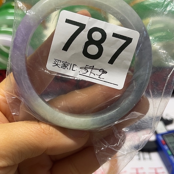 未镶嵌手镯翡翠好