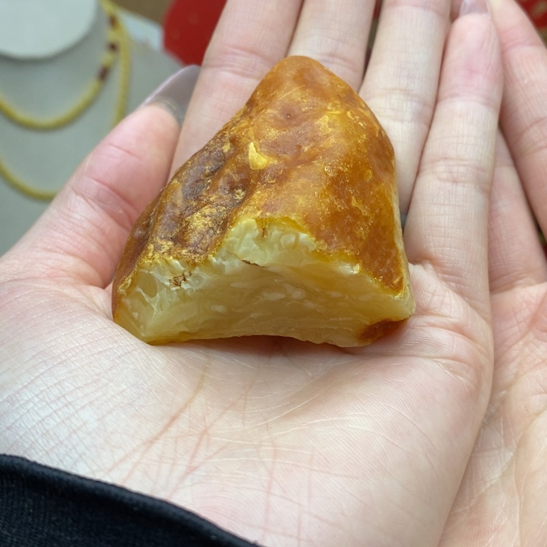 定制琥珀未镶嵌陈