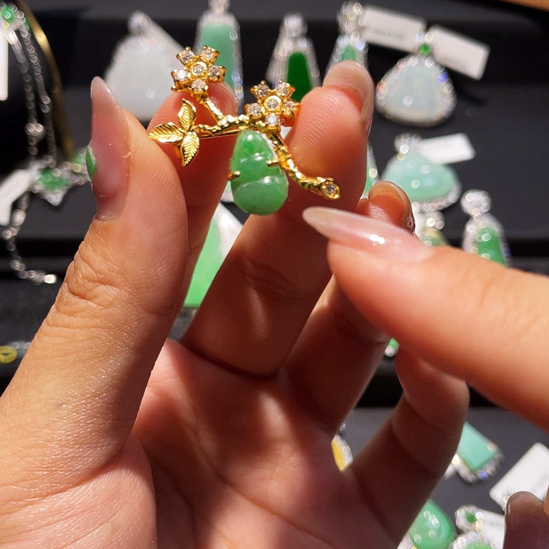 翡翠银S925镶嵌颈饰