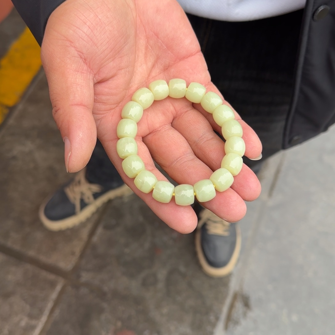 和田玉手链未镶嵌