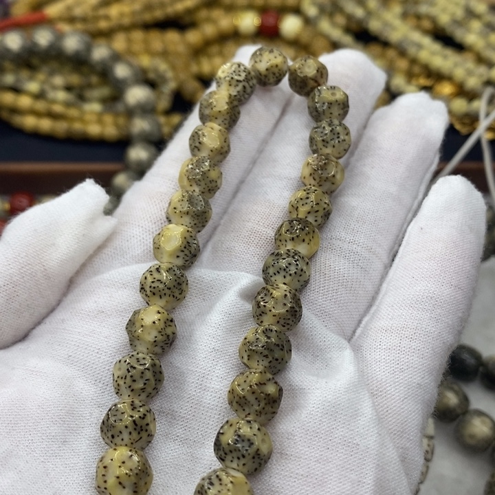 【闪购商品】星月菩提手串原生态石玉料