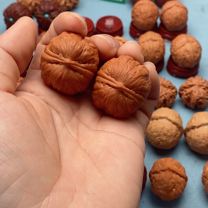 文玩核桃把件敬***杯精品文玩手捻元