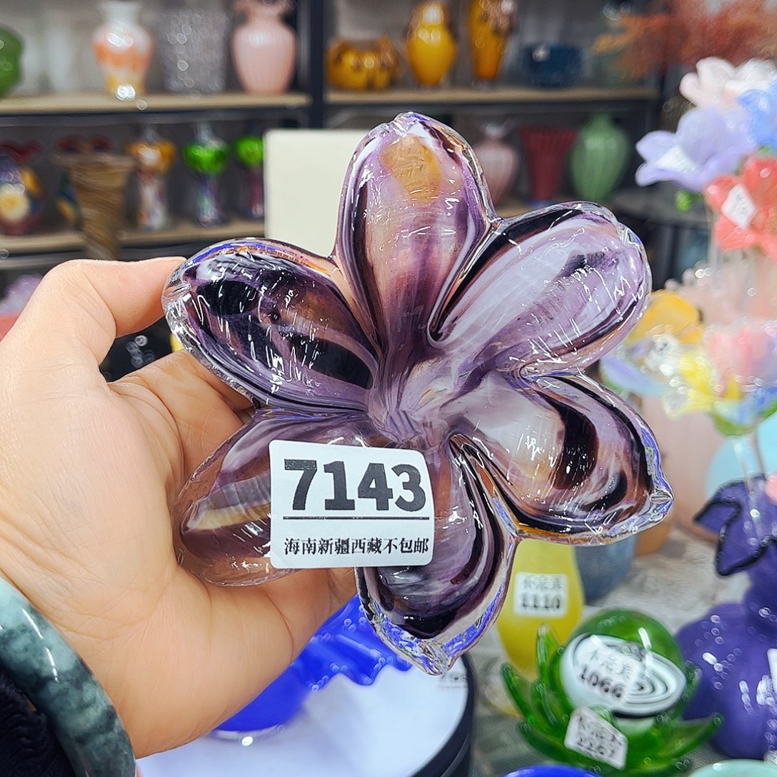 7143 家悦琉璃工艺品