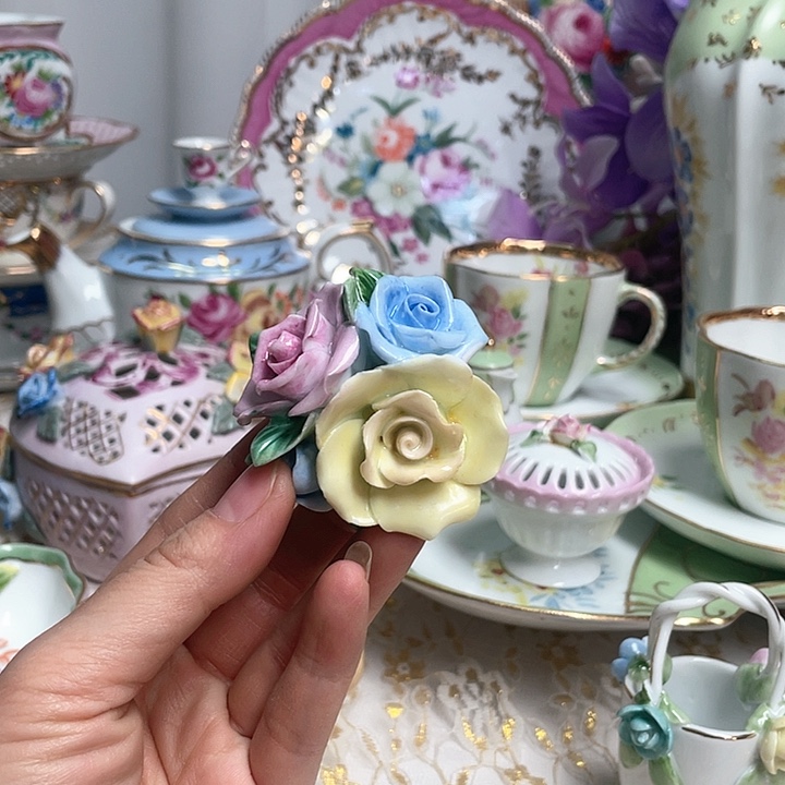 瓷片摆件。摆件。摆件。摆件。摆件。摆件