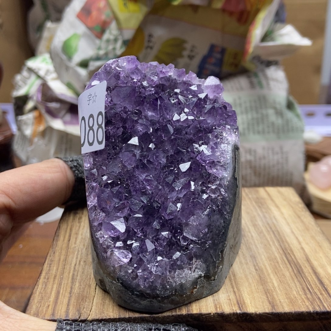紫晶天然水晶摆件未镶嵌