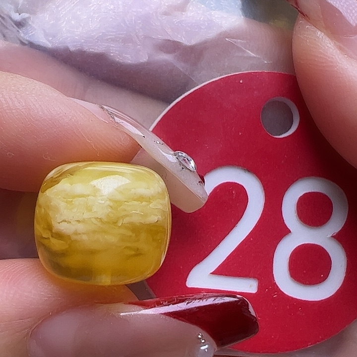 蜜蜡未镶嵌珠宝奇石微瑕13.5mm金瓷白虎皮老型