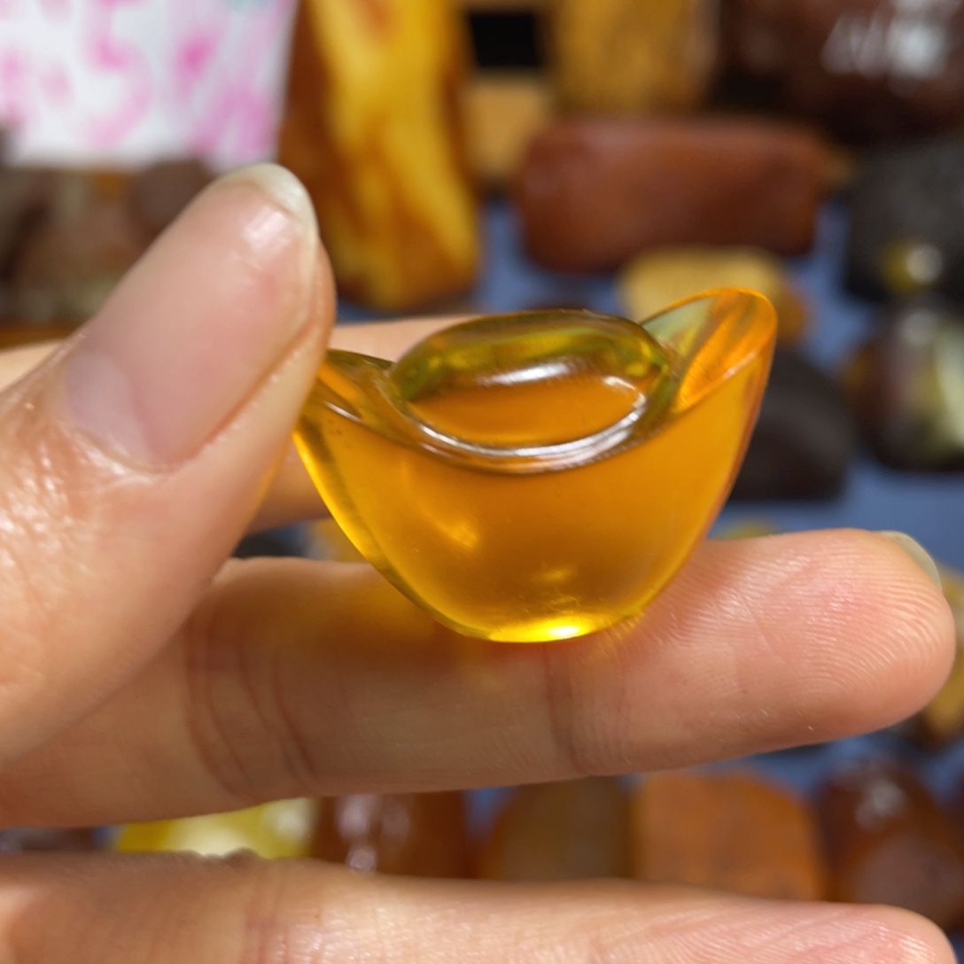 定制琥珀未镶嵌成品