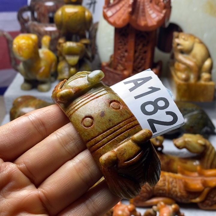 玛瑙/玉髓未镶嵌挂件