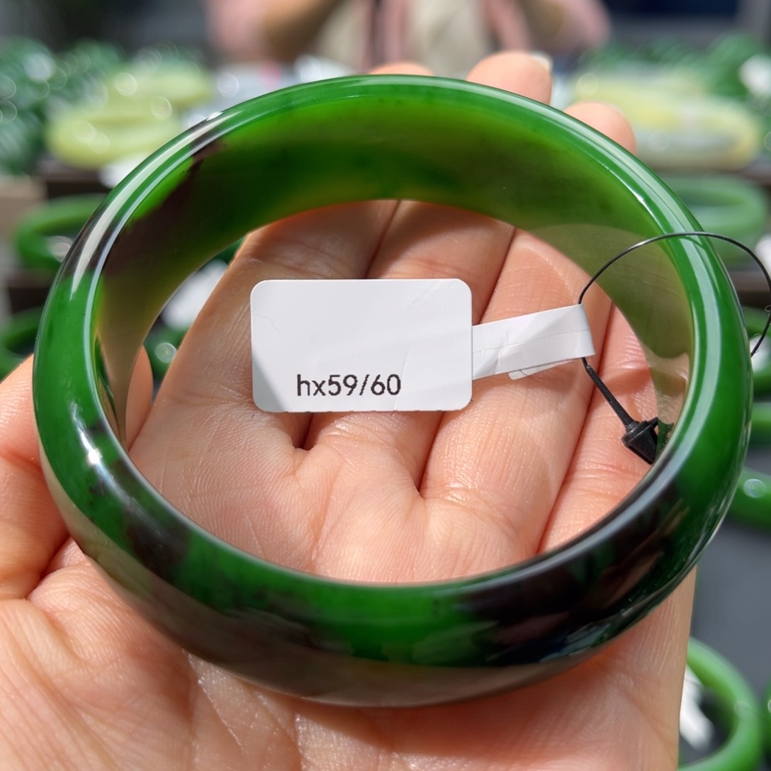 和田玉（碧玉）手镯未镶嵌