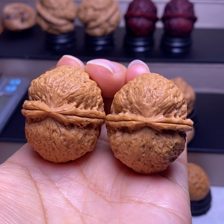 文玩核桃把件粗筋蚂蚁塔37