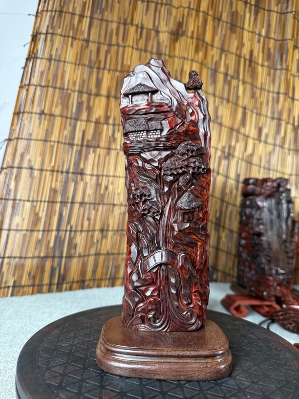 印度小叶紫檀风料 山里人家，高27×宽9×厚4.3