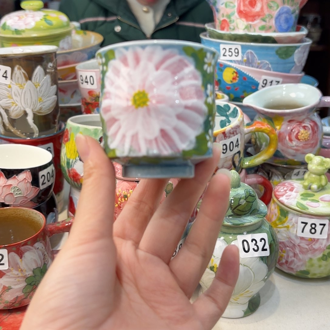 瓷片兔兔好可爱呀打