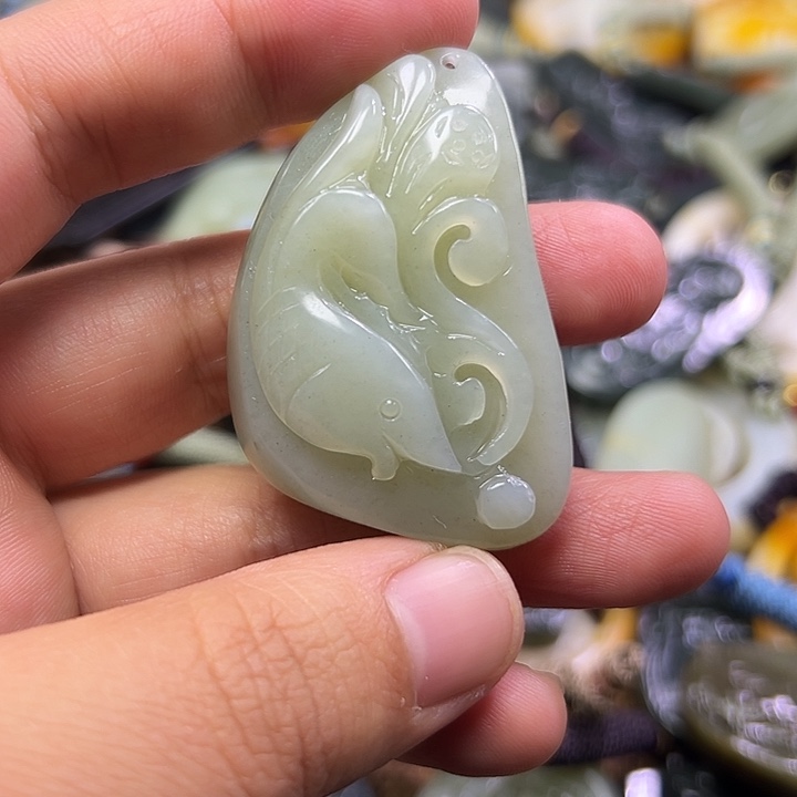 和田玉未镶嵌颈饰