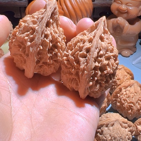 文玩核桃把件鸭嘴兽40