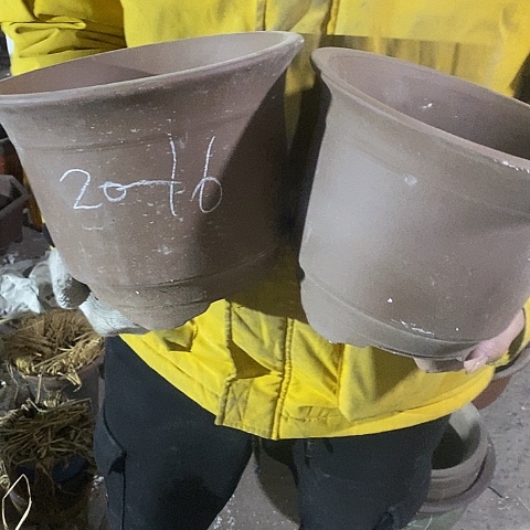 紫砂中国宜兴紫砂花盆，