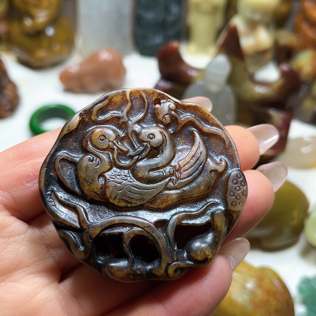 白玉菩提吊坠白玉菩提吊坠