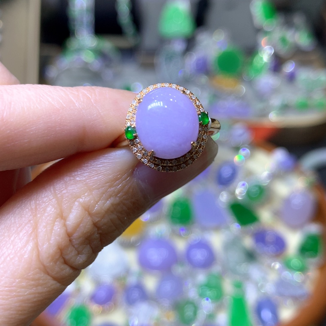 【闪购商品】翡翠颈饰18K金镶嵌翡翠吊坠项链