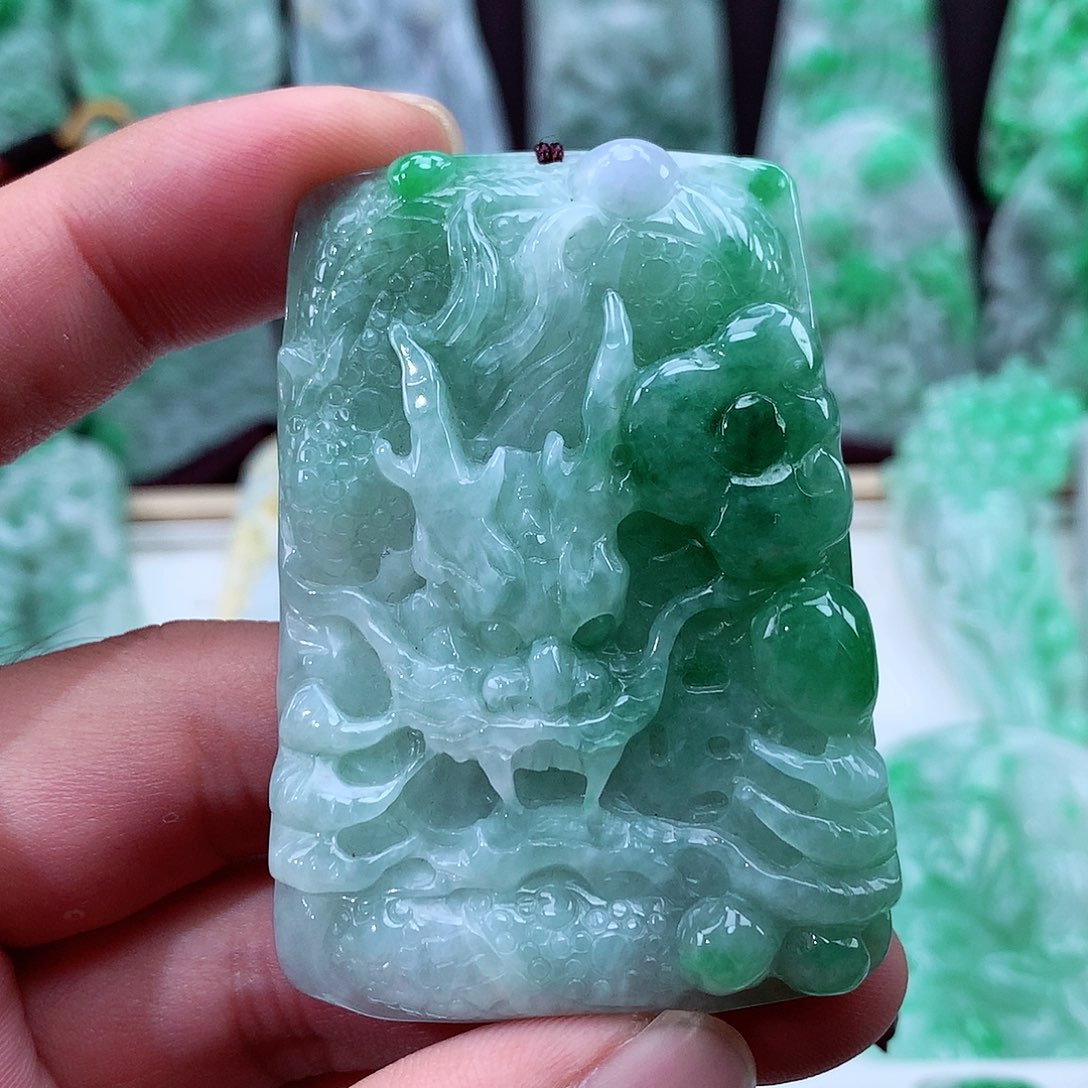翡翠未镶嵌颈饰翡翠吊坠