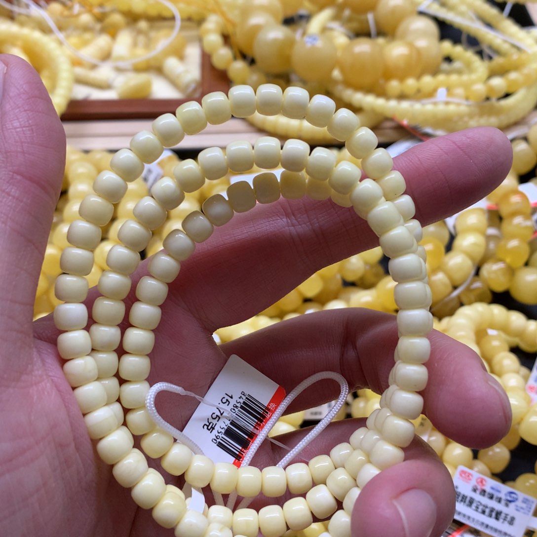 琥珀手链未镶嵌?**?蜜蜡