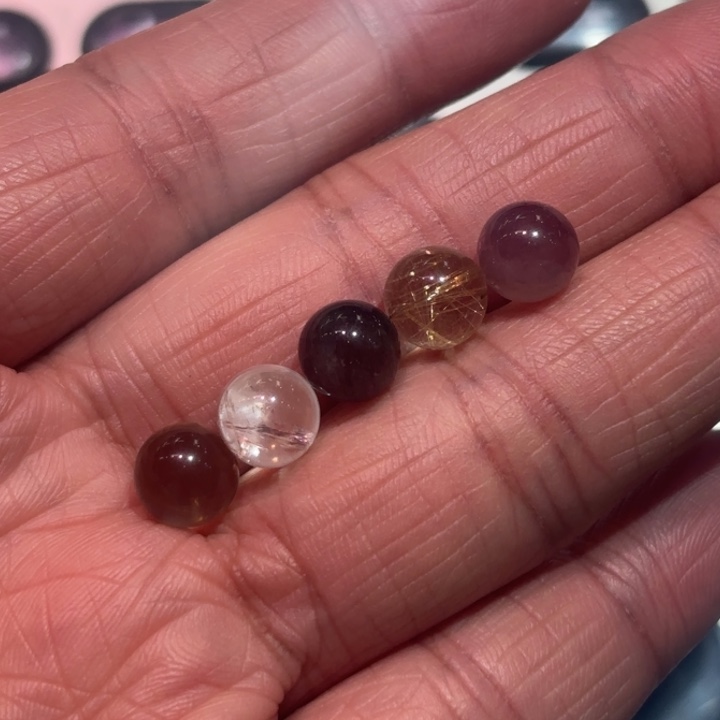 未镶嵌水晶珠宝半成品天然水晶
