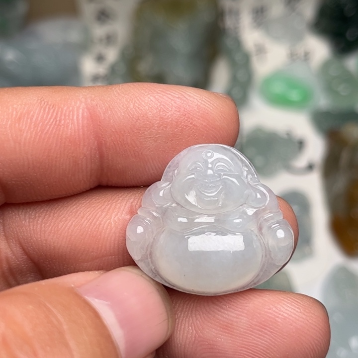 翡翠未镶嵌颈饰佛