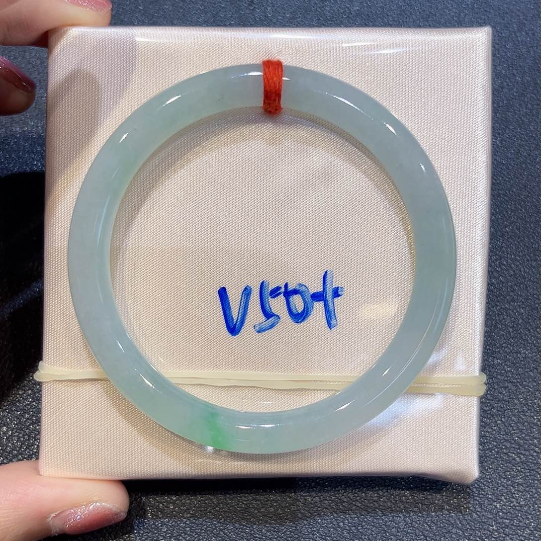 翡翠未镶嵌手镯50圈口