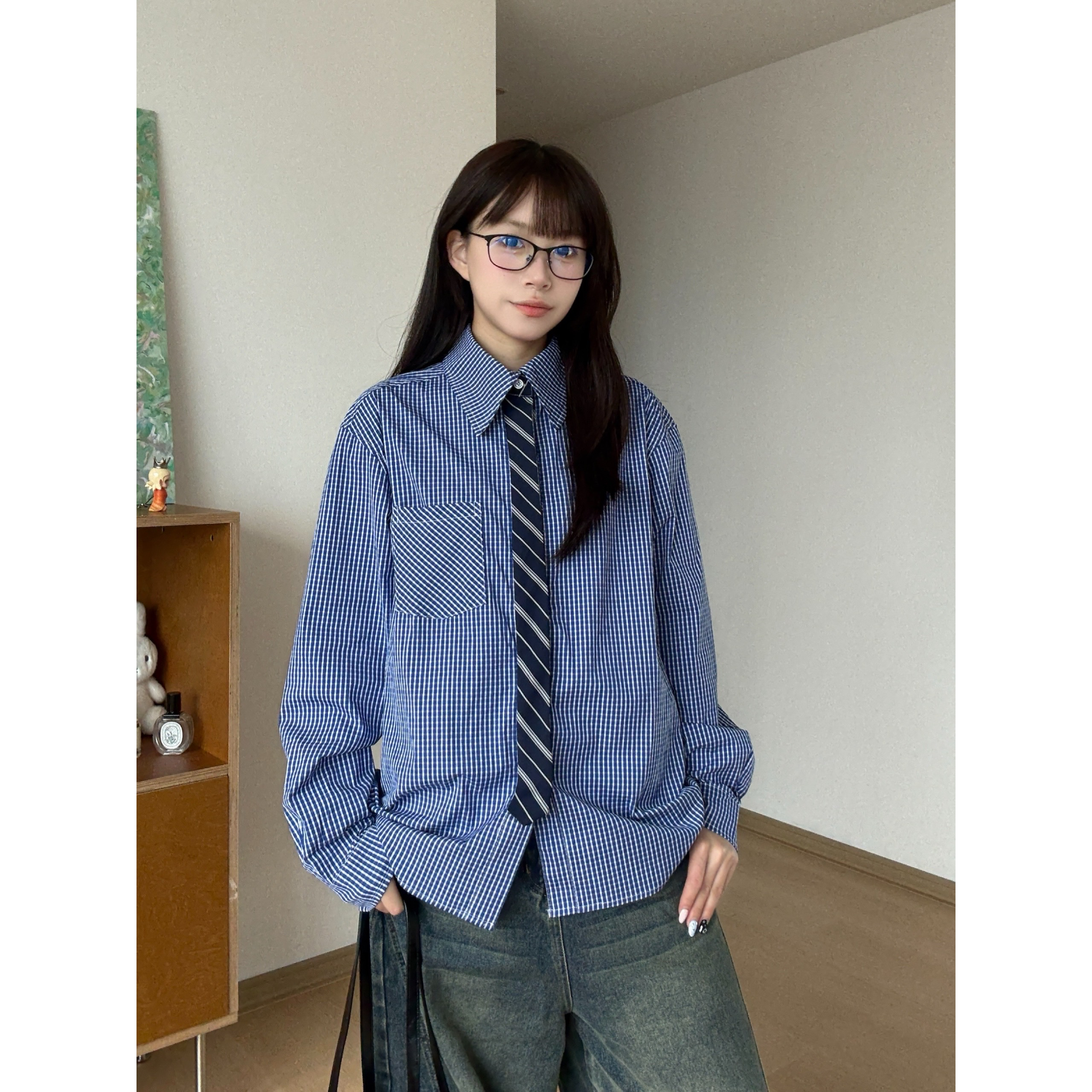 秋冬季 学院少年浅蓝色细条纹衬衫 刺绣带领带肌理感大版衬衣