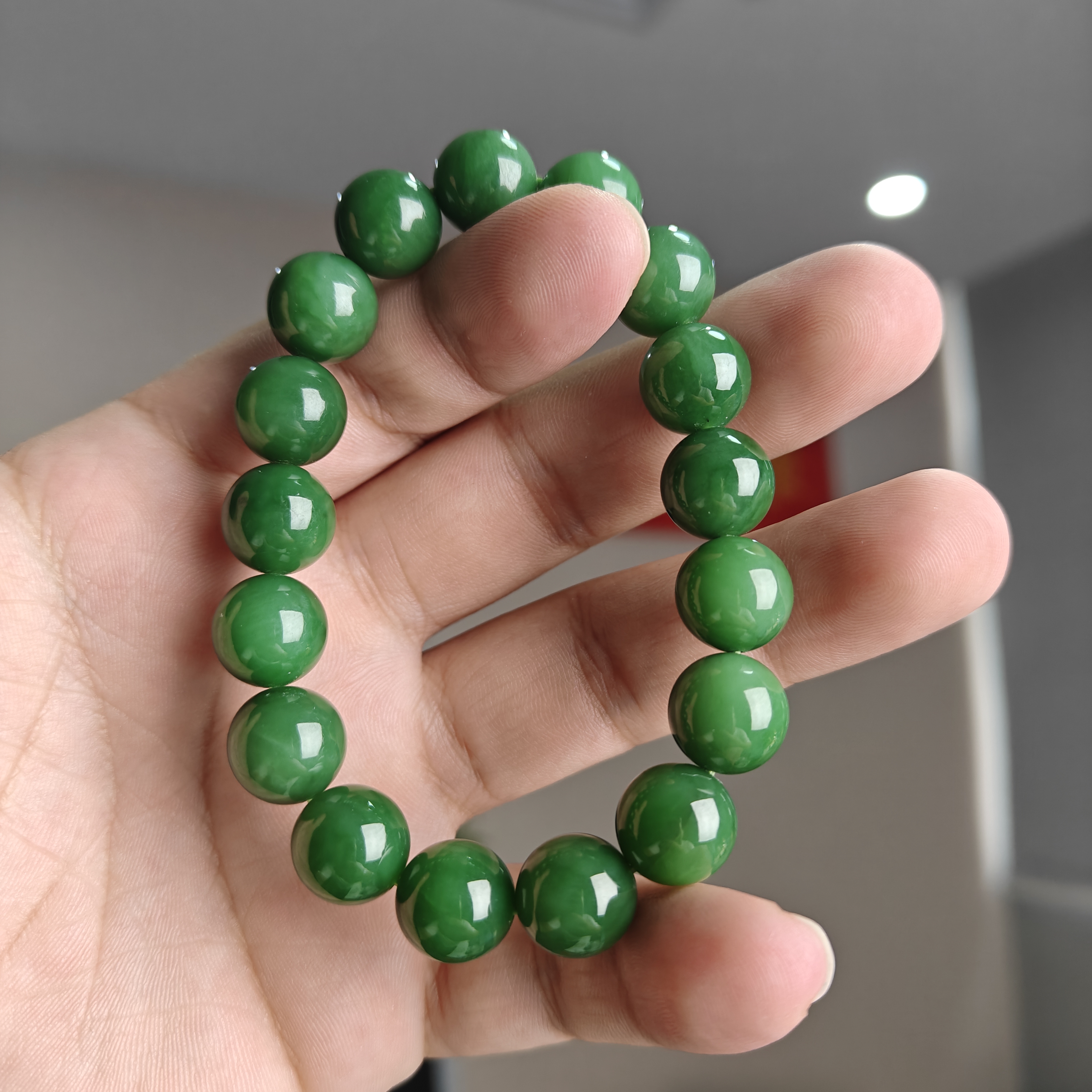 约12mm碧玉圆珠单圈手串