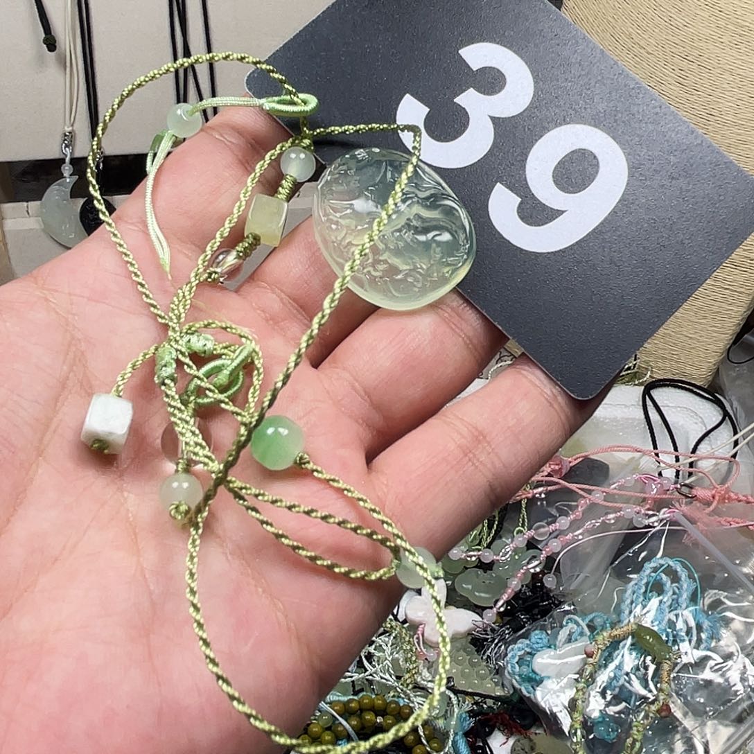 蛇纹石玉合金颈饰