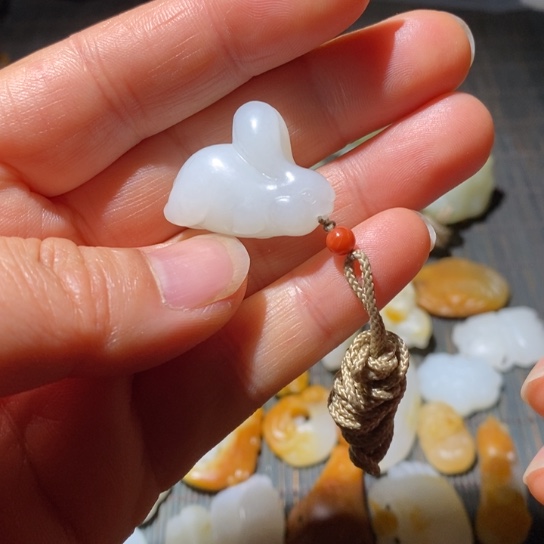 和田玉颈饰未镶嵌