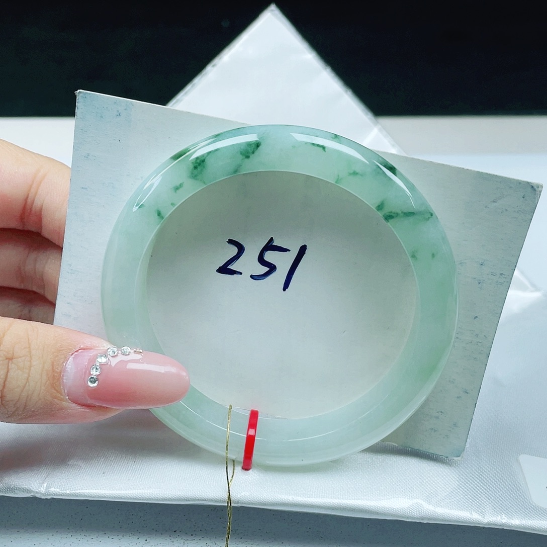 翡翠未镶嵌手镯泥鳅背54+