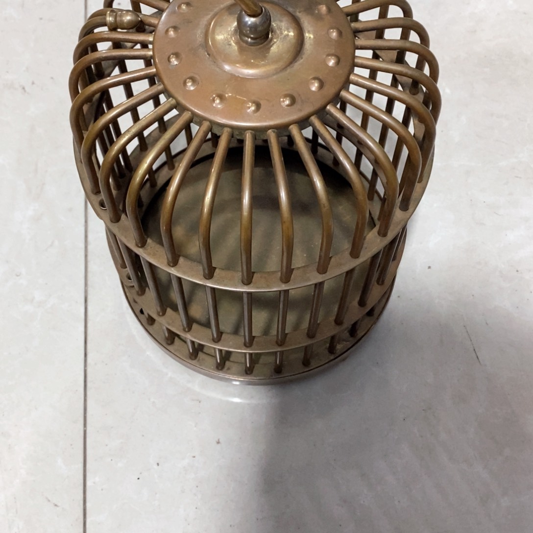 无**爱260中古品展厅面积达到五层