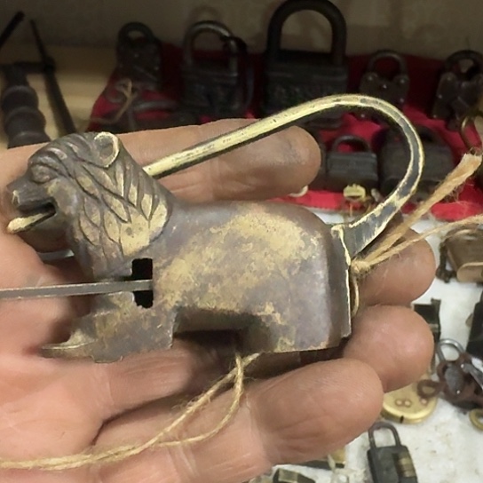 用***8锁头我来拉踩肖蘸的