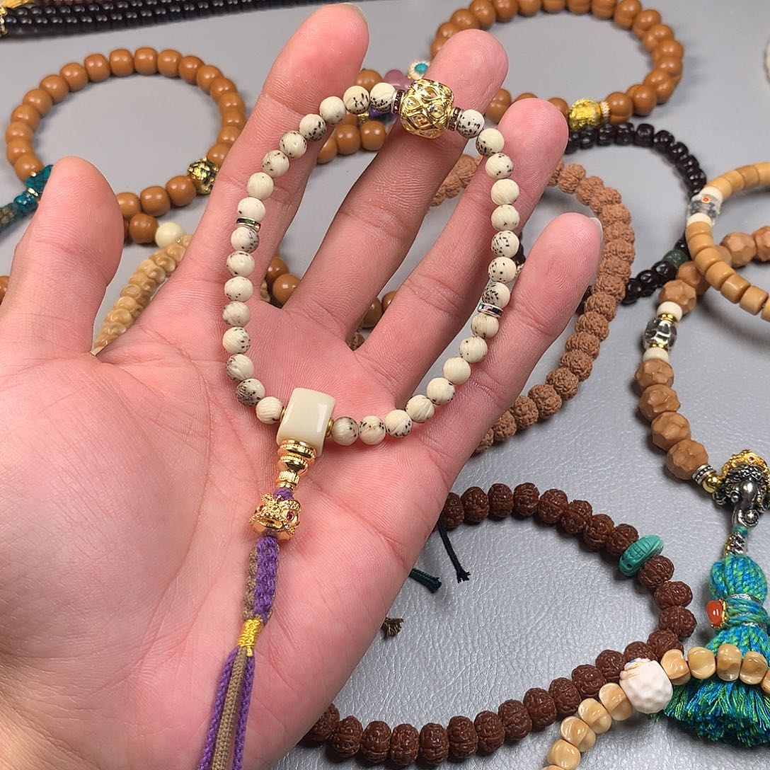 星月菩提吊坠。。。。。。。。。。