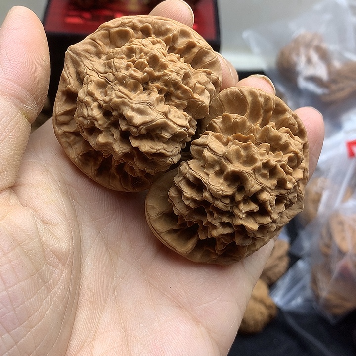 吊坠文玩核桃50飞棱官帽饼