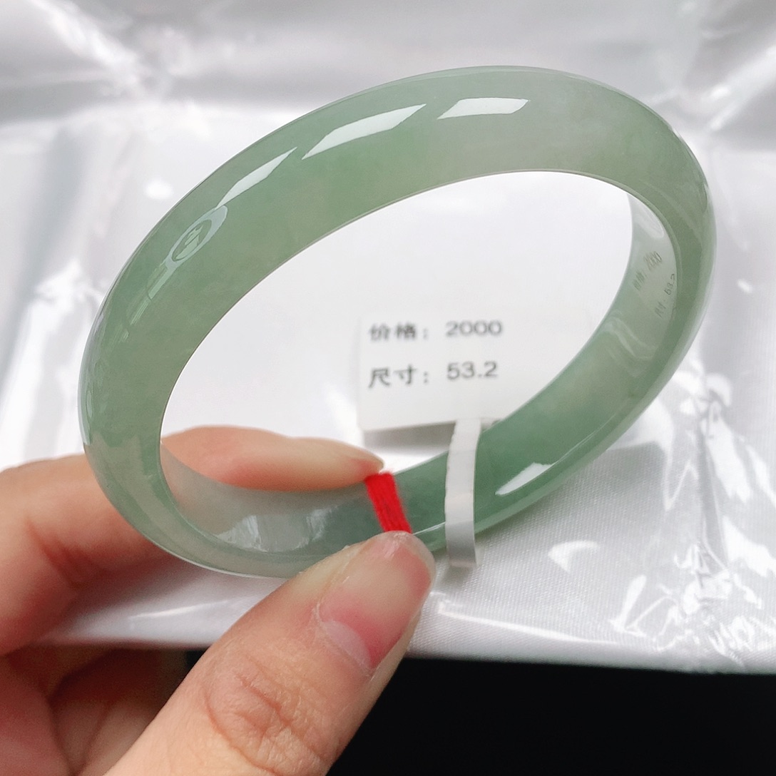 翡翠手镯（贵妃镯）未镶嵌天然翡翠手镯53.5