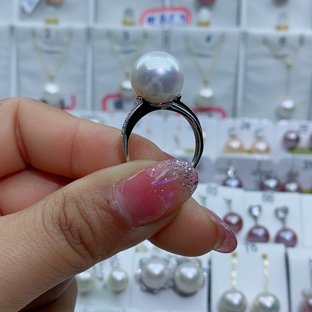 淡水珍珠吊坠(赠链)银S925镶嵌古*月