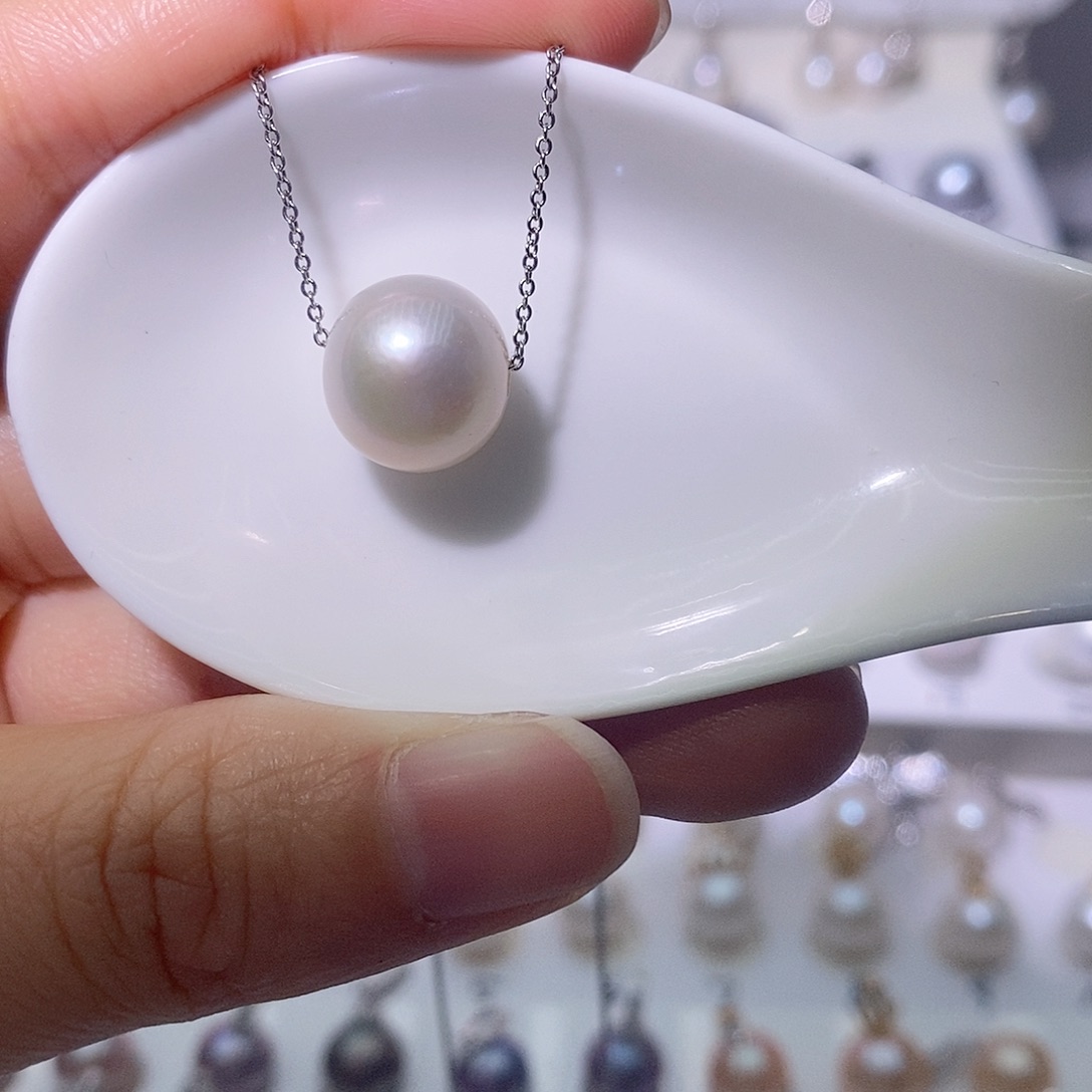 淡水珍珠吊坠(赠链)银S925镶嵌尺寸12/13毫米路路通