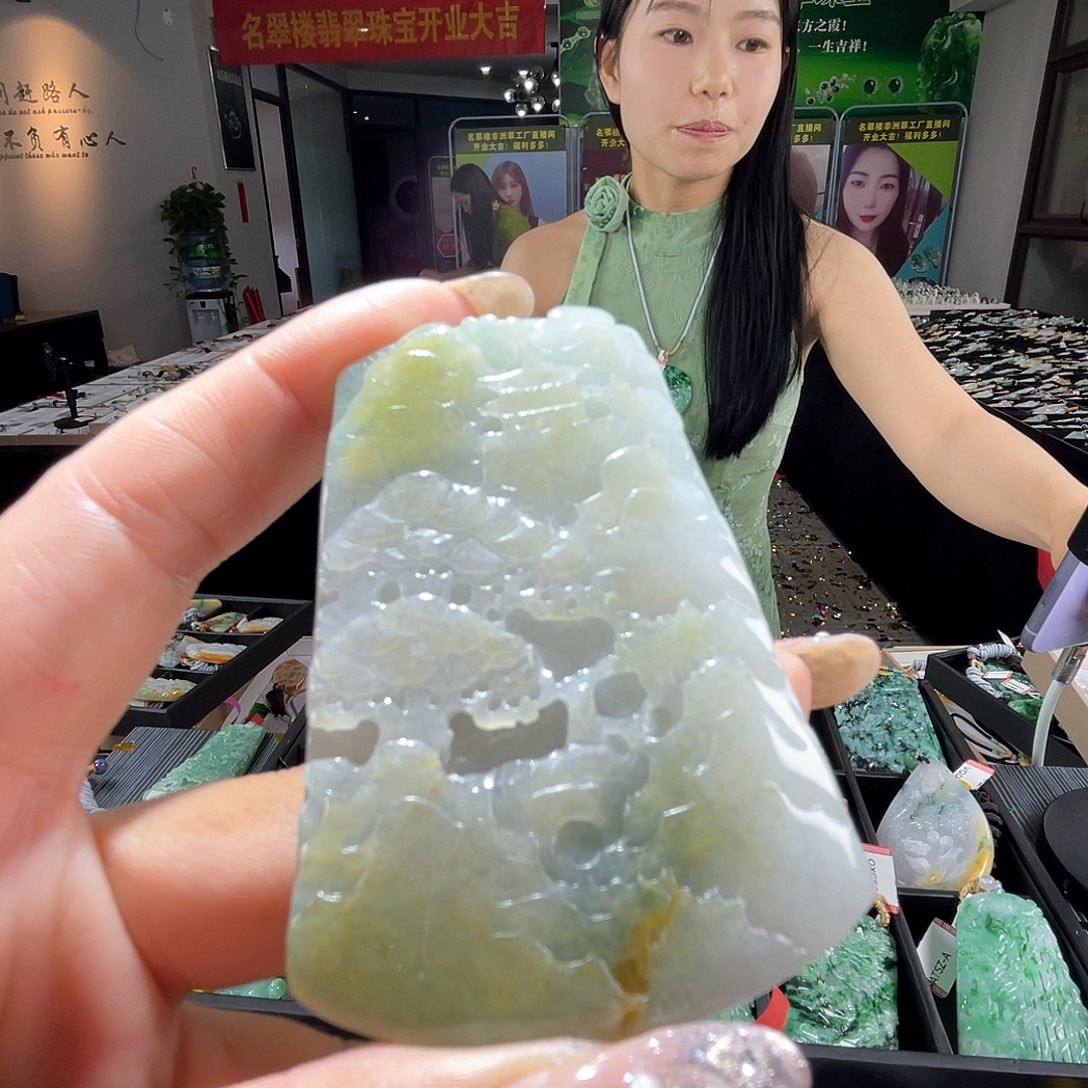 颈饰未镶嵌翡翠一