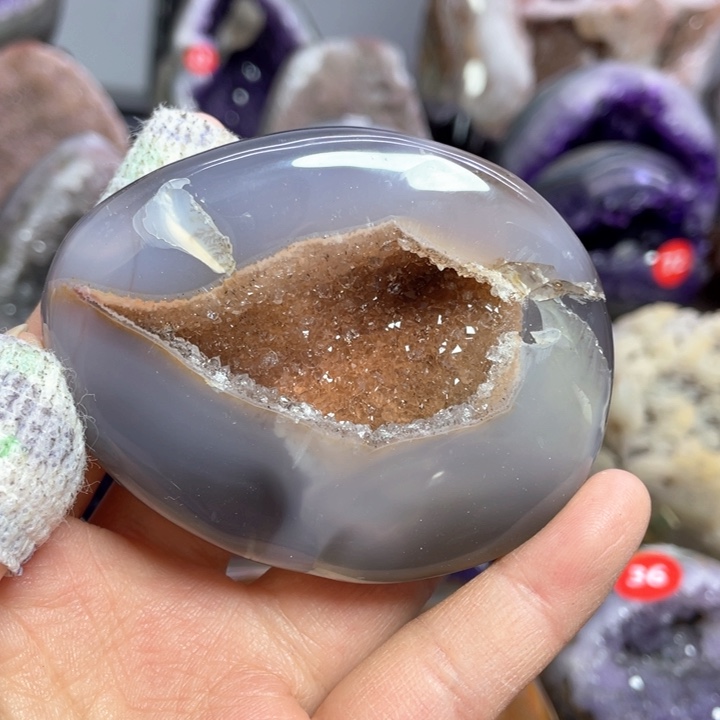 水晶摆件未镶嵌捡漏