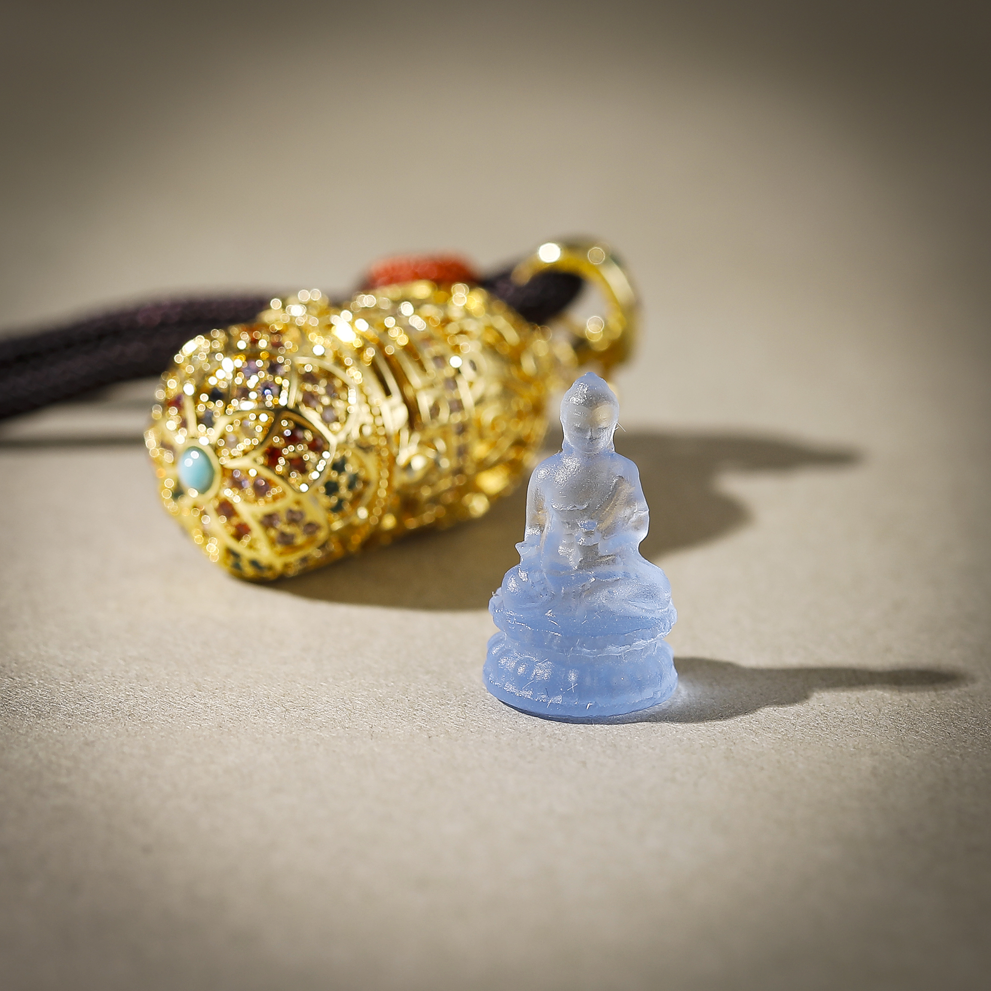 铜琉璃吊坠 一了个卜三尊小f像F会款随身吊坠