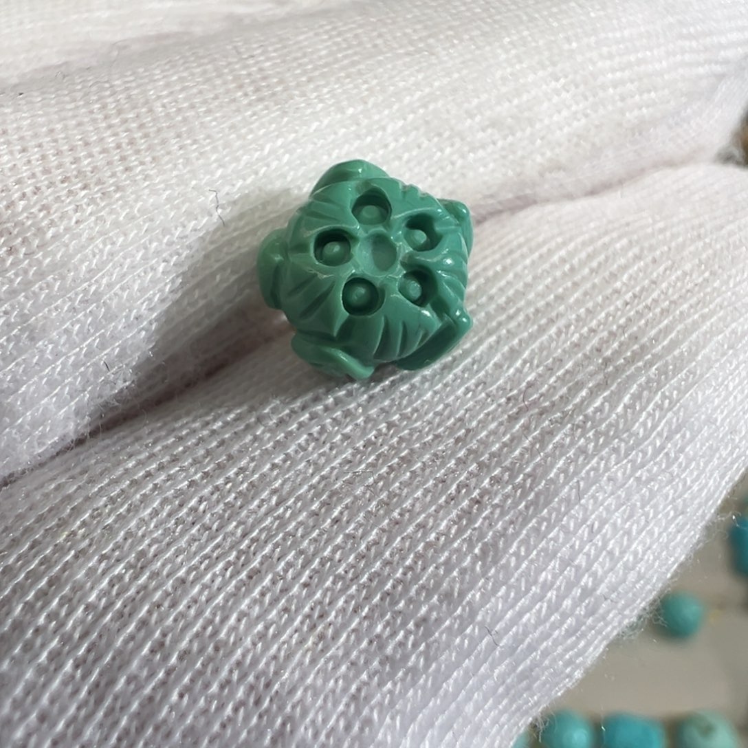 绿松石配饰未镶嵌