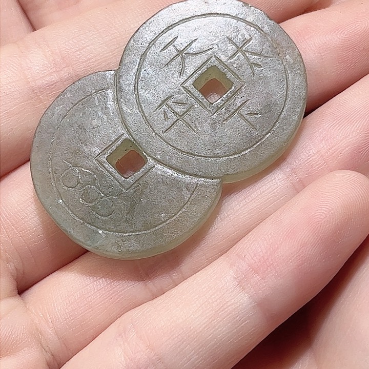 翡翠颈饰未镶嵌吊坠