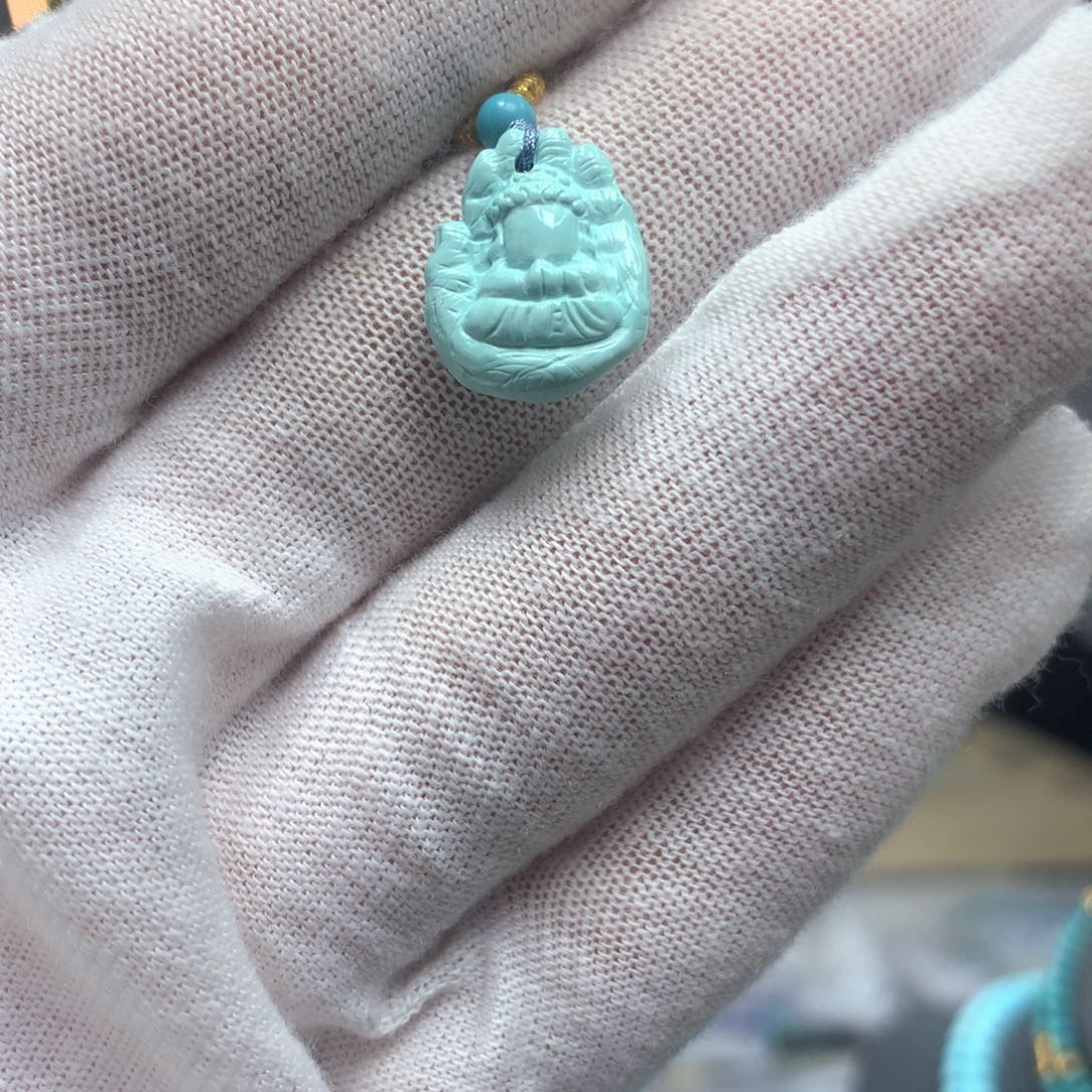 绿松石未镶嵌挂件